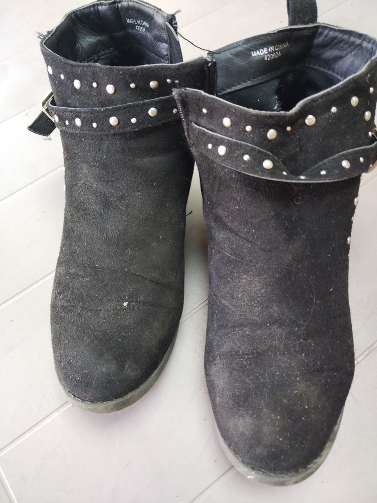 Chaussure en daim 2 Cognac-la-For�t (87)