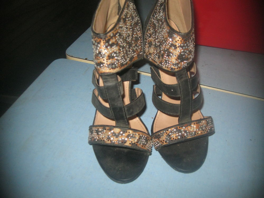 CHAUSSURE FEMME TAILLE 36 15 Saint-Brieuc (22)