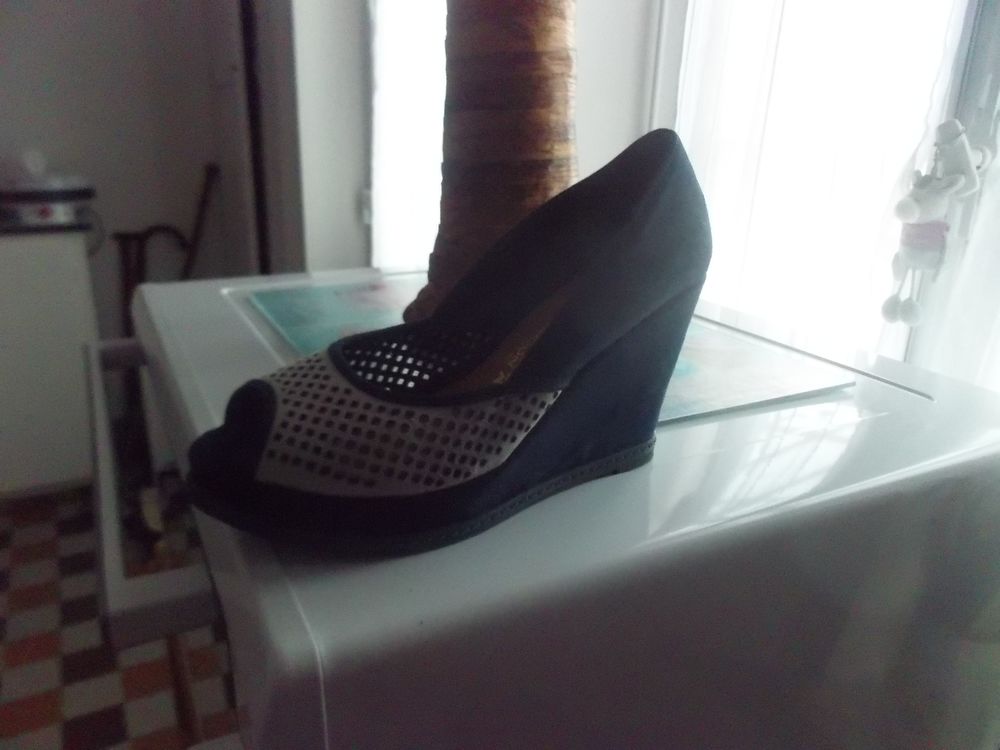 chaussure femme 15 Saint-Agnan (71)
