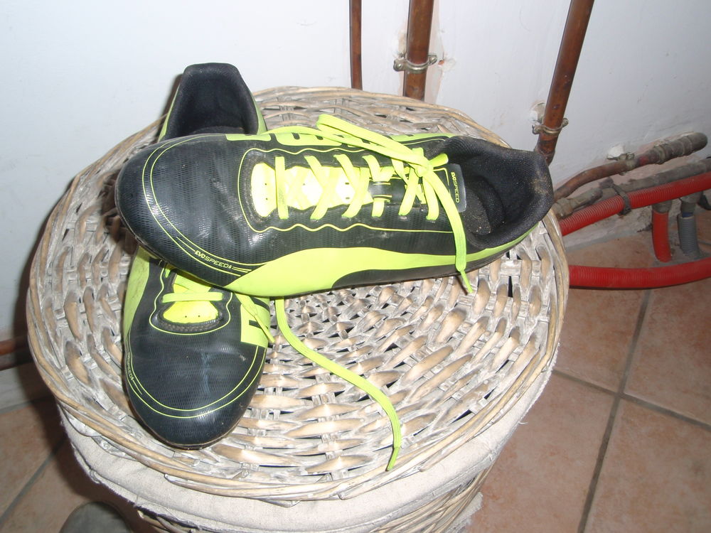 Chaussure de foot 20 L'Hermitage-Lorge (22)