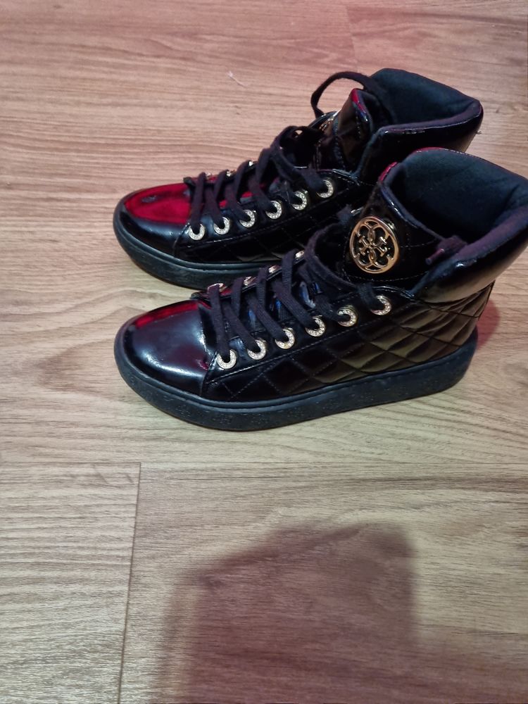 chaussure guess 60 Rennes (35)