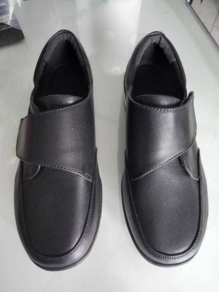 Chaussure homme � scratch T 43 6 Bassens (33)