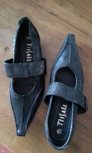Chaussure neuve marque TISSAIA 8 S�ron (65)