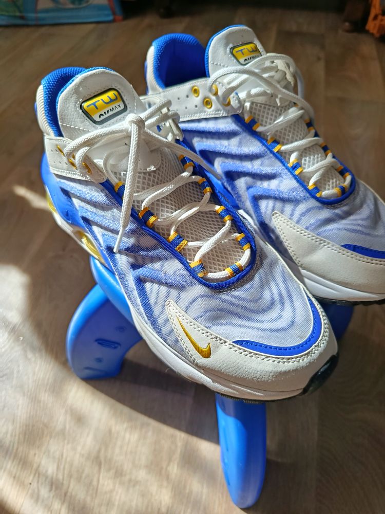 Chaussure Nike Airmax taille 44 40 Vals-pr�s-le-Puy (43)