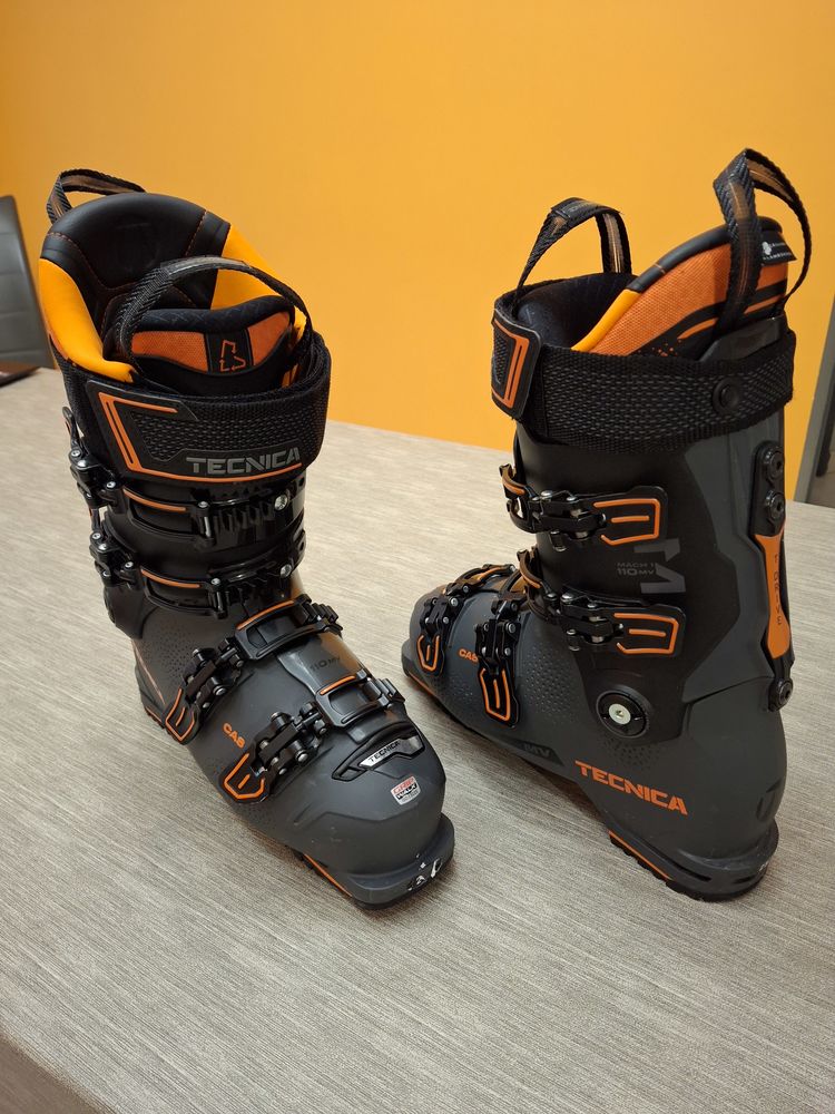  Chaussure de ski TECNICA 100 Carc�s (83)