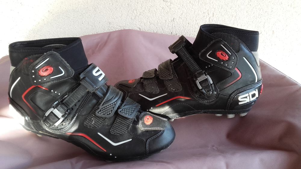 Chaussure  vtt 100 Gien (45)