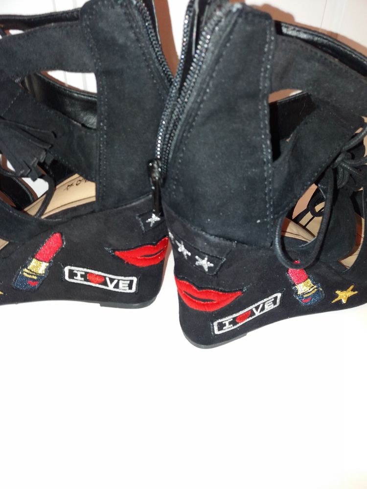 chaussure �t� 10 Saint-Laurent-de-la-Salanque (66)