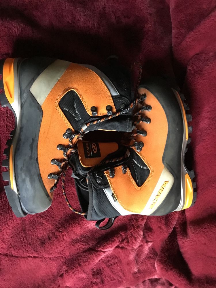 Chaussures d alpinisme 160 N�mes (30)