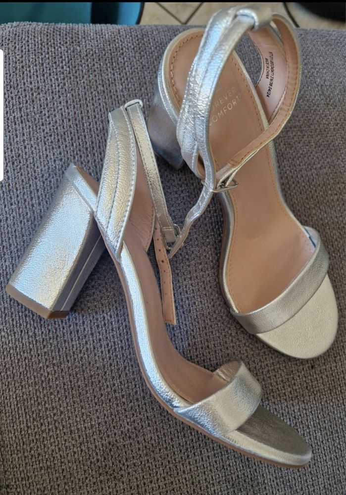 Chaussures argent�s 15 Gex (01)