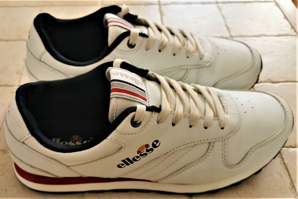 Chaussures basses Ellesse T40 Chaussures