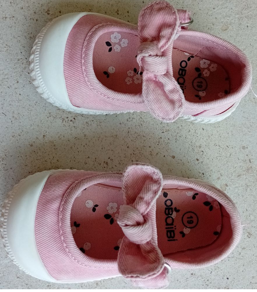 Chaussures B�b� 6 mois taille 19 4 Saint-Dizier (52)