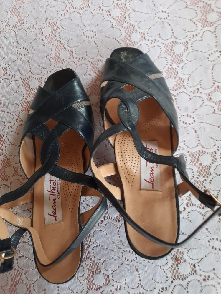 Chaussures bleu marine 20 Saint-Witz (95)