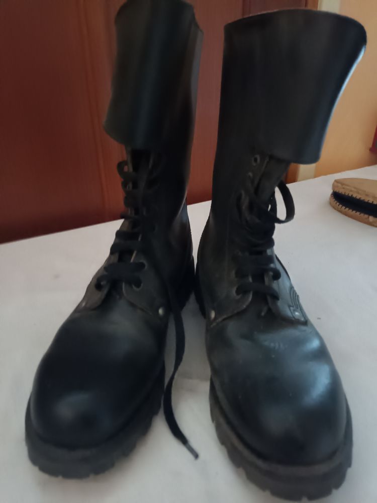 Chaussures de combat RANGERS,taille 43 50 Toulouse (31)