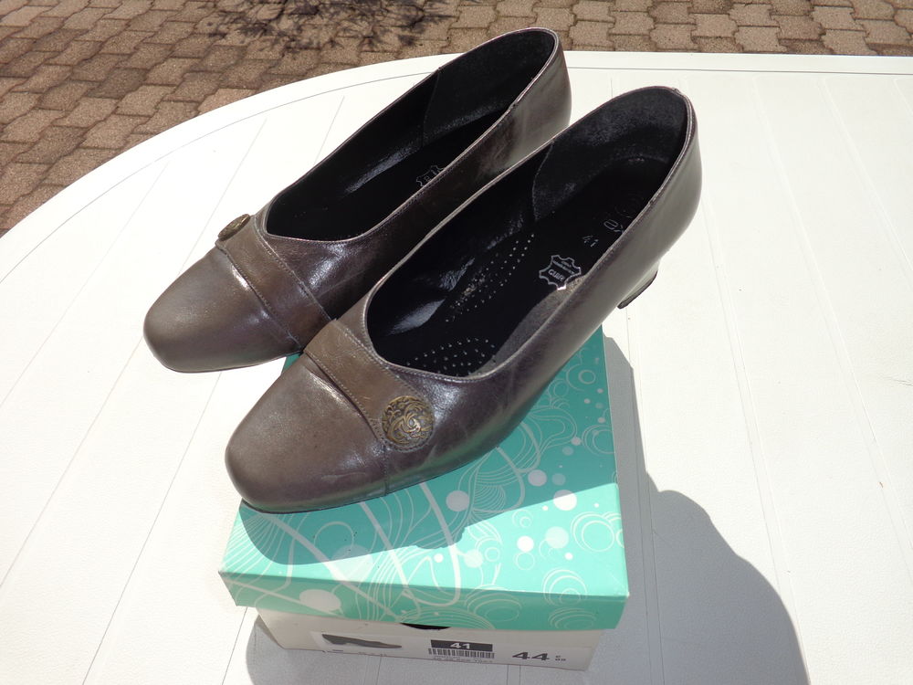 chaussures cuir pointure 41 8 Villette-de-Vienne (38)