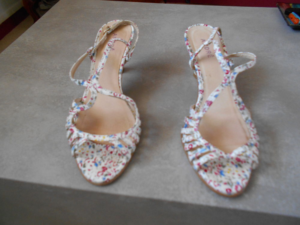 Chaussures d�couvertes sandales femme P38 5 �chenoz-la-M�line (70)