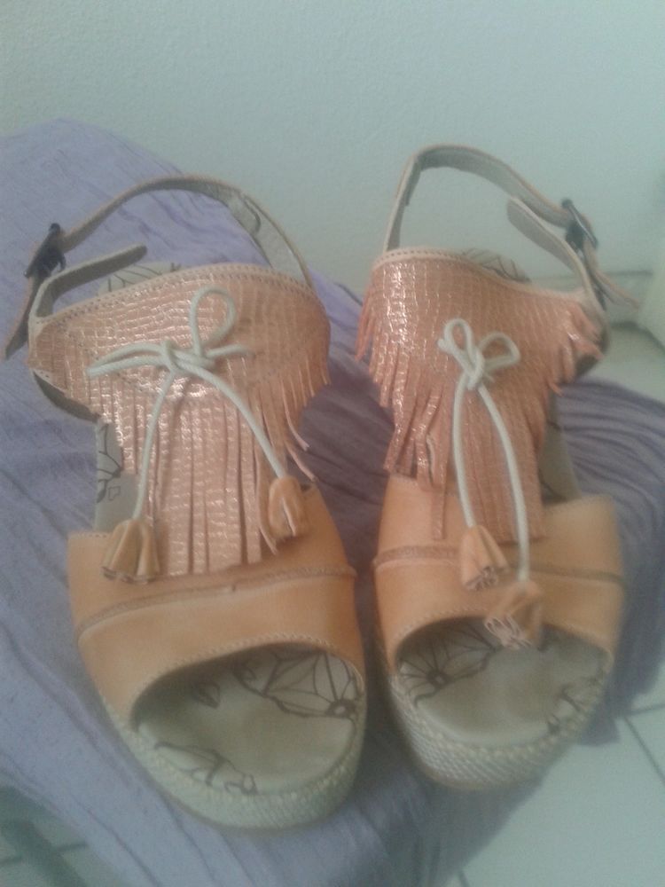 chaussures DKODE marque portugaise
20 Montpellier (34)