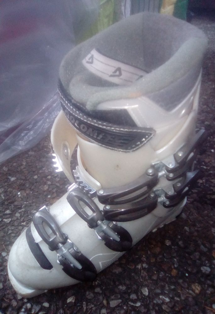 Chaussures de ski Dolomite - taille 40 / 40.5 30 Beauchamp (95)