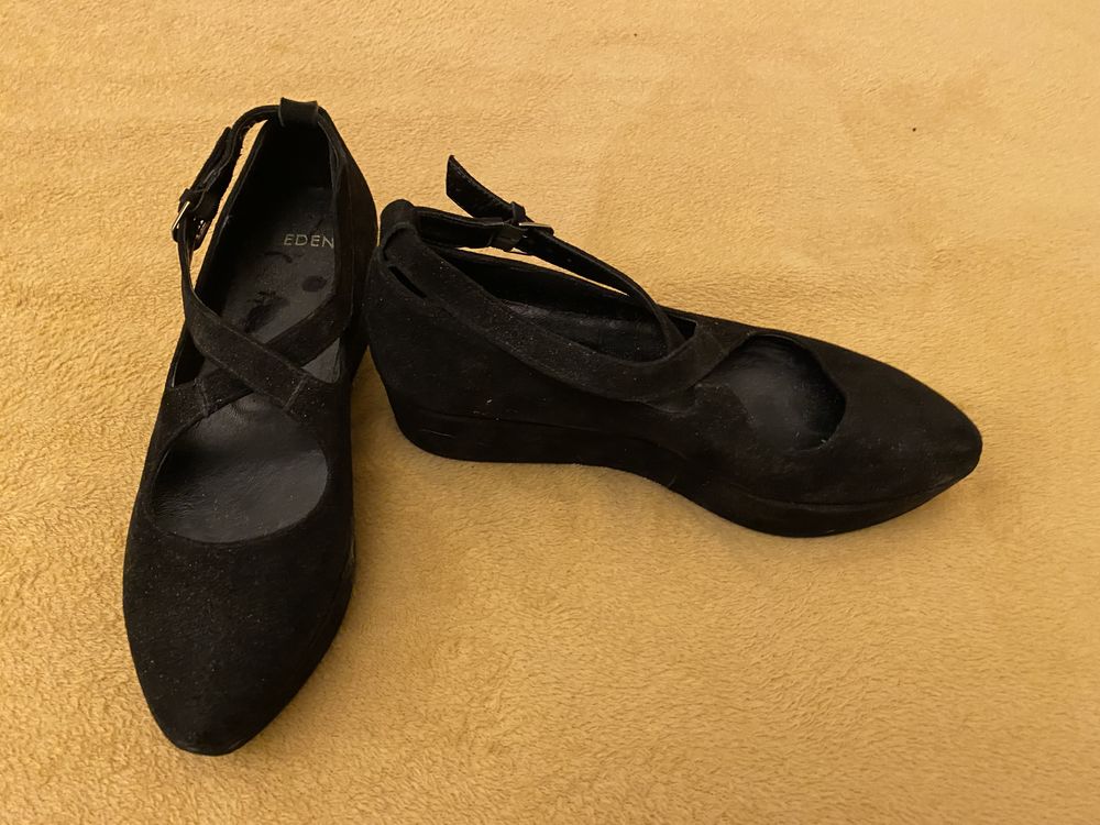 Chaussures �den 25 Paris 18 (75)