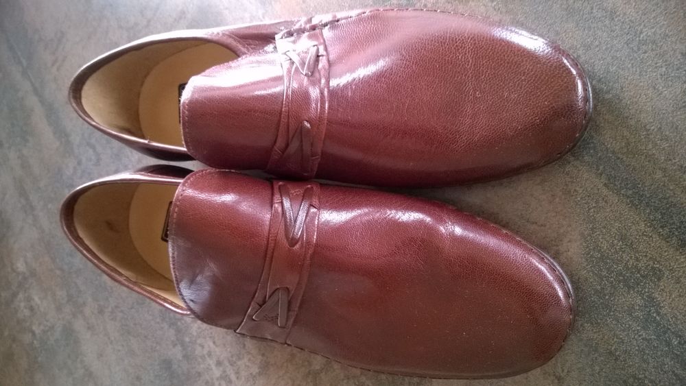 Chaussures  FEDI  NEUVES 15 Donzy-le-National (71)