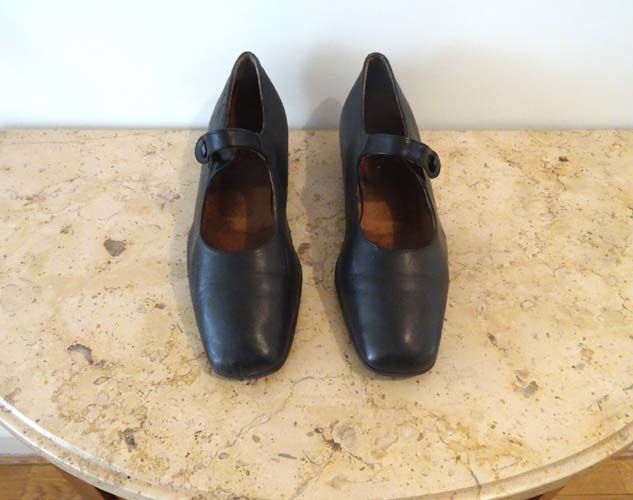 Chaussures femme � bride en cuir noire, p 37, talons 3 cm 22 Paris 4 (75)