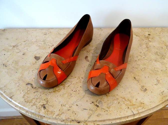 Chaussures femme en cuir PRADA, p. 38, talons plats, TBE 46 Paris 4 (75)