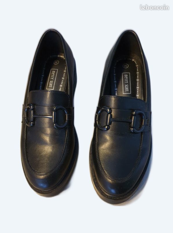 Chaussures femme noires en cuir 40 Garches (92)