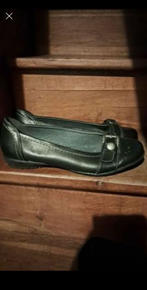 Chaussures femme  plate pointure 40 15 Xertigny (88)