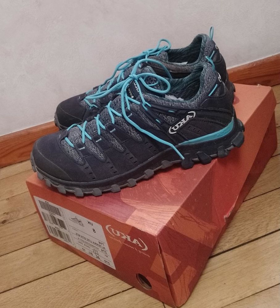 chaussures femme de randonn�e basse neuve AKU 50 Saint-Maur-des-Foss�s (94)