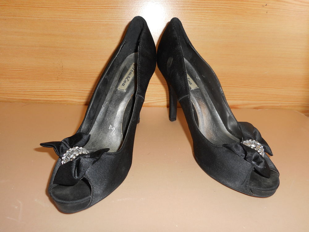 Chaussures femme a talons neuves. P 38 10 Toulouse (31)