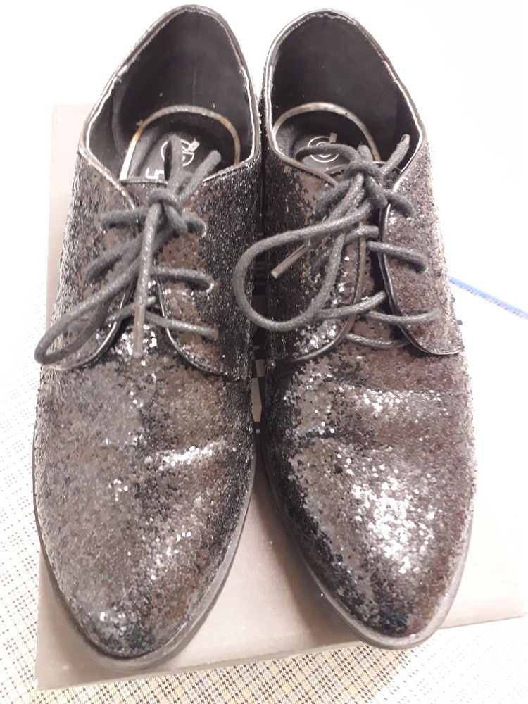 N.2 Chaussures femmes taille 39 10 Les Forges (88)