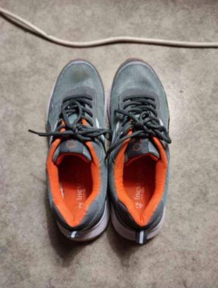 chaussures gris et orange 10 Saulxures-l�s-Nancy (54)