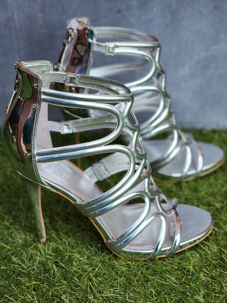 Chaussures Guess - Argent 0 Les Sables-d'Olonne (85)