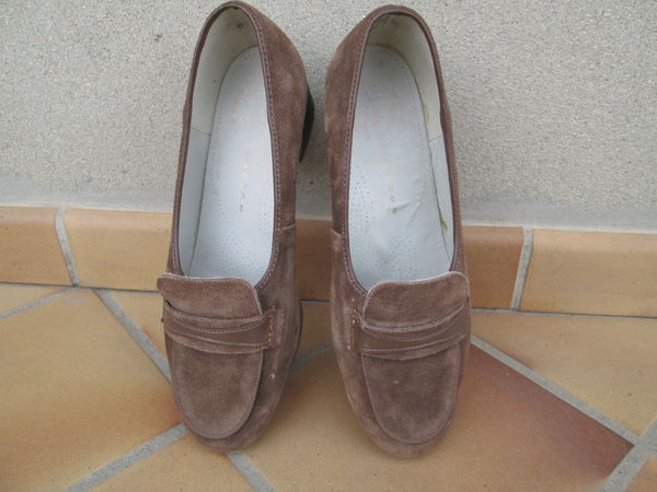 Chaussures habillées en daim - Femme - Pointure 40 15 Lyon 7 (69)