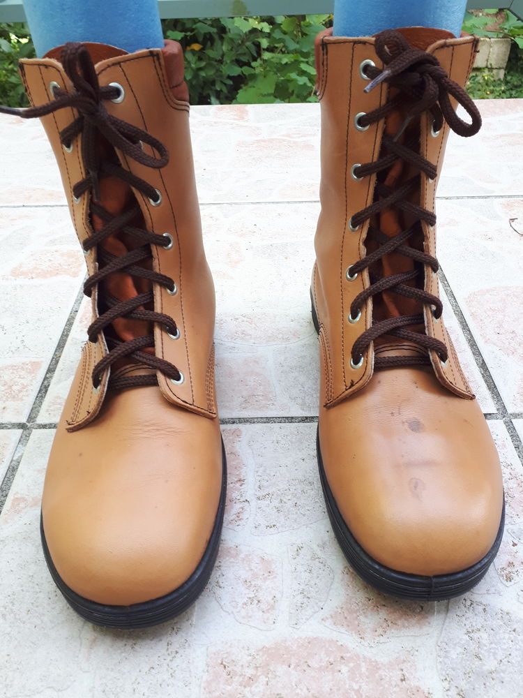 Chaussures hautes de s�curit� cuir Jallatte 30 Montigny-Lencoup (77)