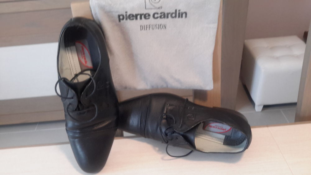 CHAUSSURES HOMME T43 TOUT CUIR 20 Labuissiere (62)