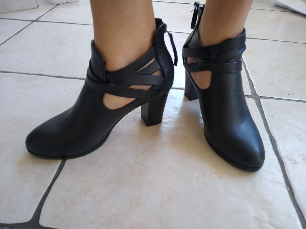 Chaussures � lani�res femme couleur noire 10 Marseille 14 (13)