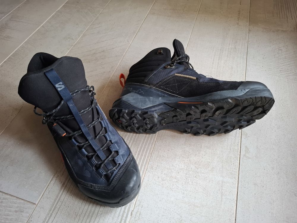 chaussures marche T 44 90 Nice (06)