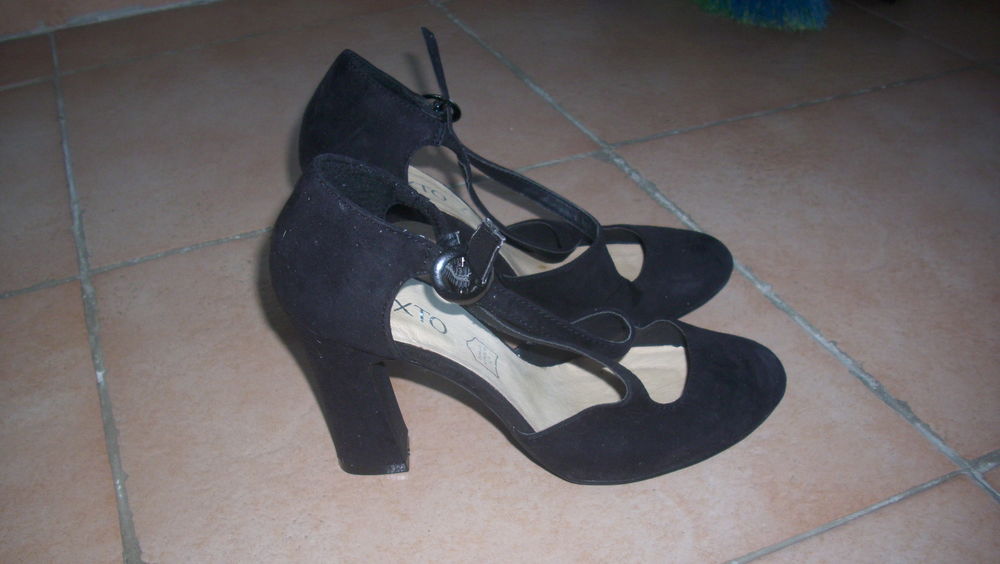 chaussures de marque texto 36 et 37 10 Saint-Martin-de-Valgalgues (30)