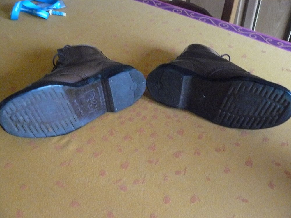 chaussures doc martens adoslescents 30 Saint-Germain-sur-�cole (77)