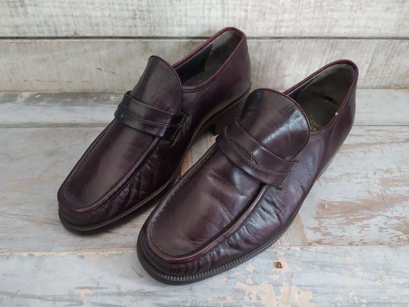 Chaussures Mocassins Bally Suisse Comodo Gilba 17.  T41/42
0 Loches (37)