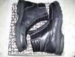 Chaussures montantes fourrées en cuir noir
Pointure 42
9 Estres-Saint-Denis (60)