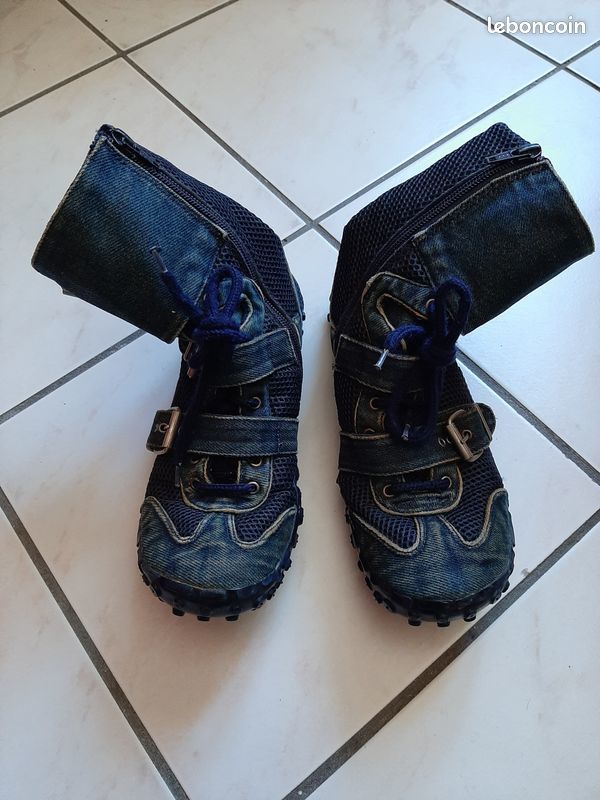 Chaussures montantes  No Name  15 Charlieu (42)