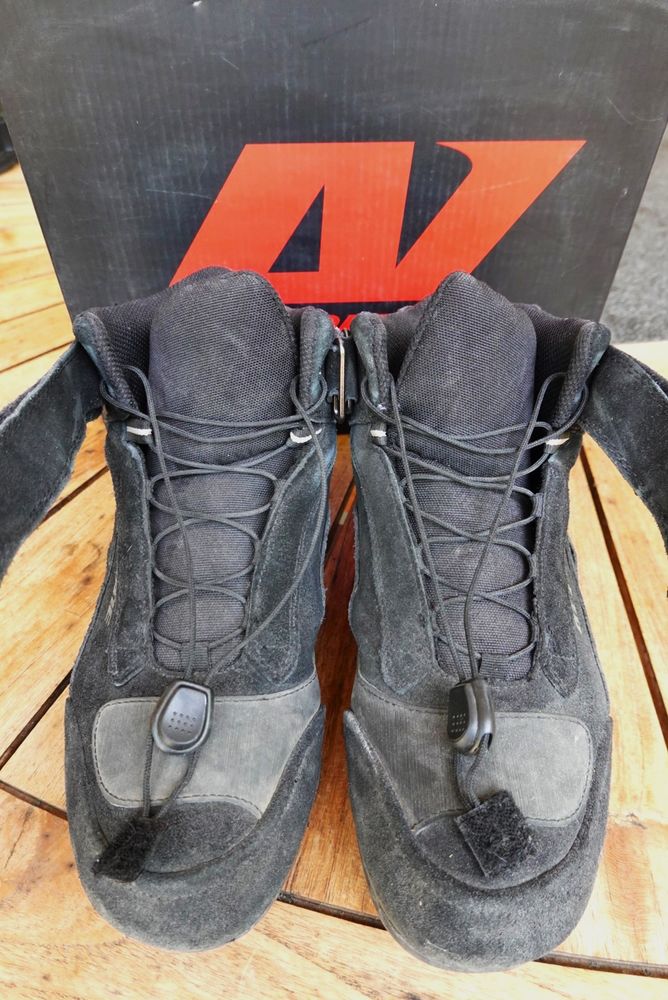 Chaussures moto all one T41 20 Opp�de (84)