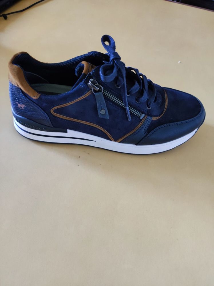 CHAUSSURES  MUSTANG 30 Saint-Malo (35)