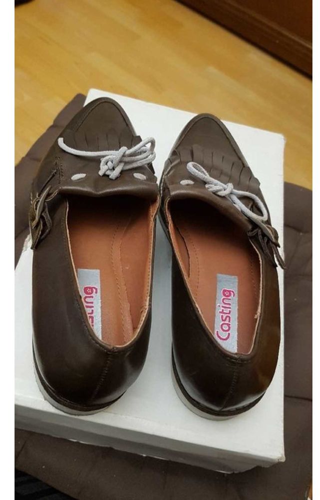 Chaussures NEUF mocassins CUIR confortable T40 30 Courbevoie (92)