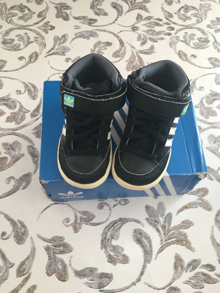 Chaussures noir taille 22 adidas 15 Nice (06)