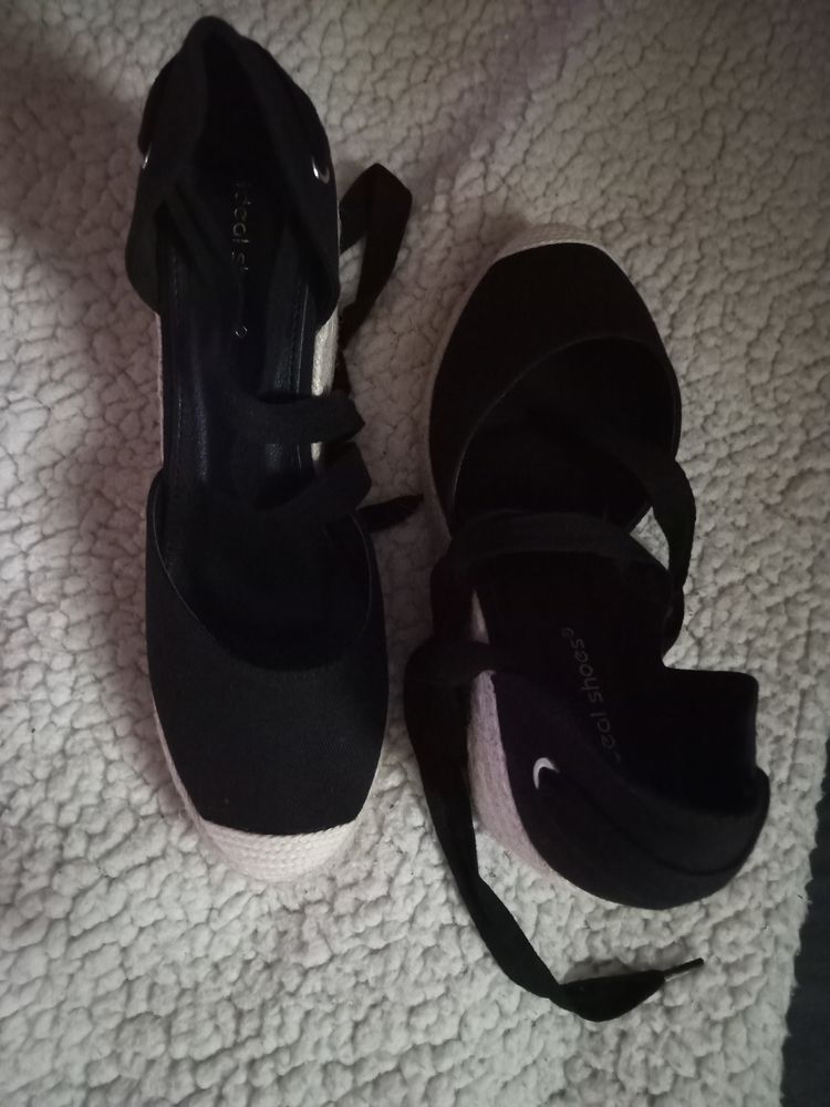 Chaussures noires femme 25 Clichy (92)