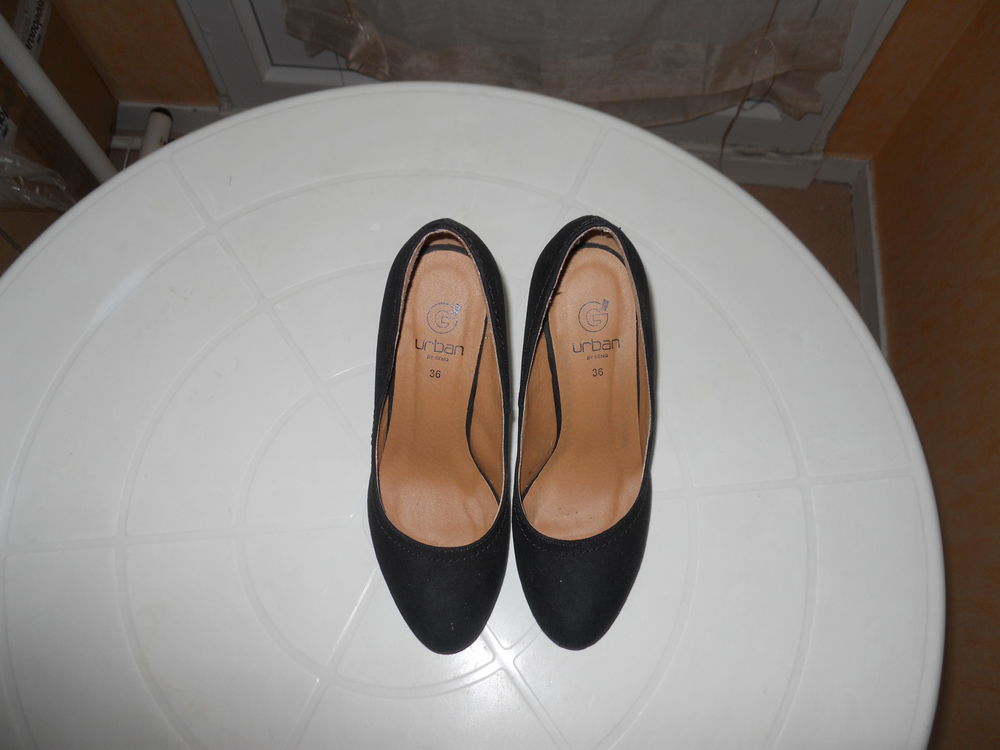 chaussures noires � talons 15 Rennes (35)