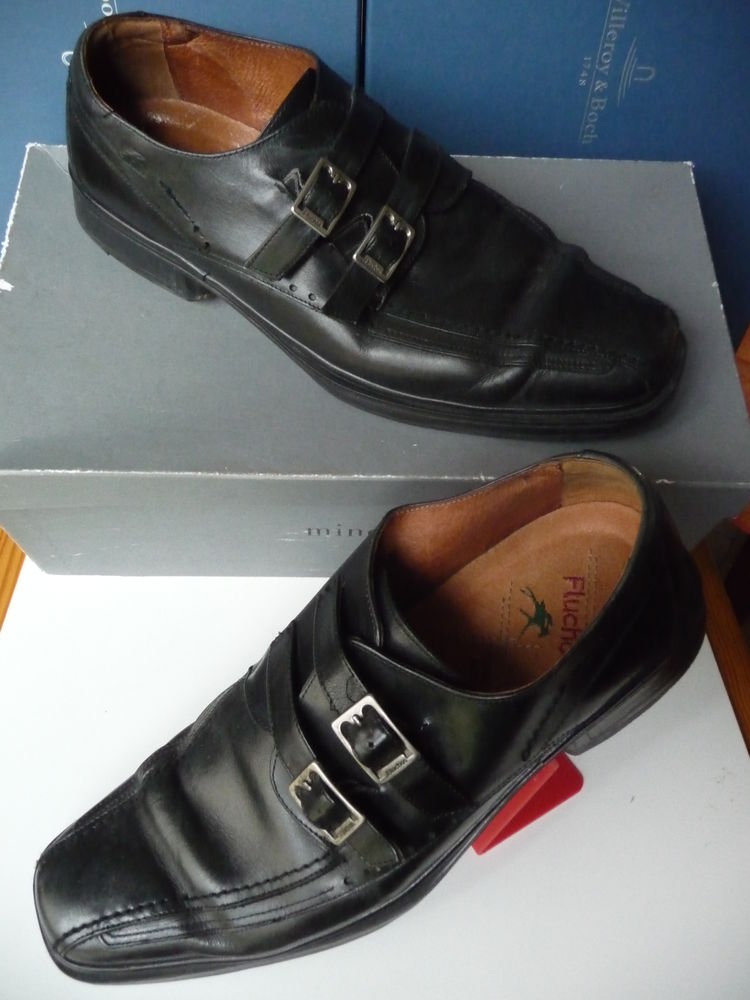 Chaussures (2 paires, de ville et sandalettes)
29 Mouvaux (59)