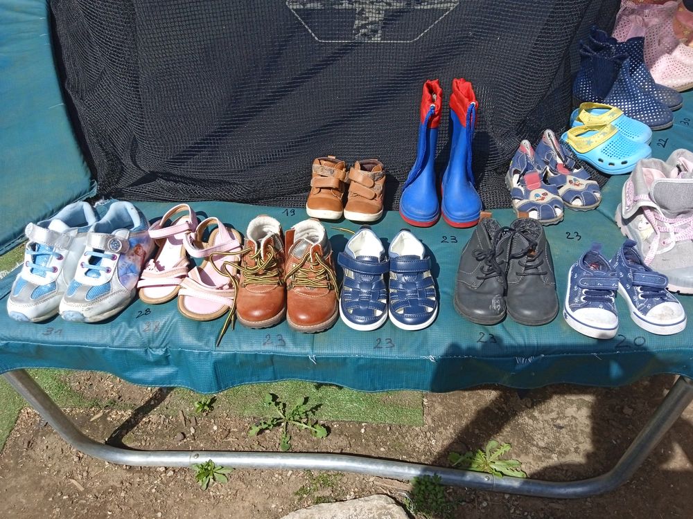 Chaussures pointures 19 � 30. 1 Gouesnou (29)